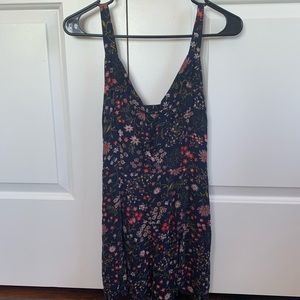 American Eagle Romper. Blue with flowers